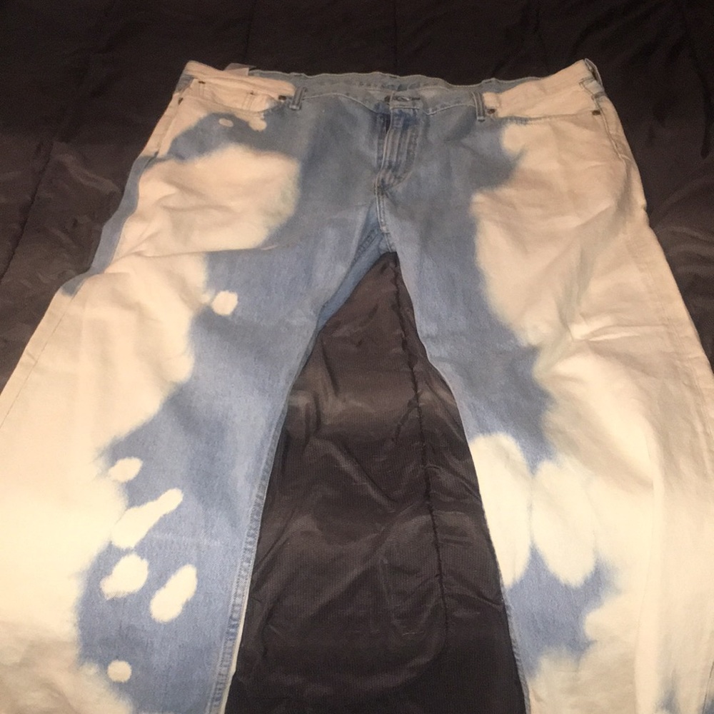 Size 44 pants Levi